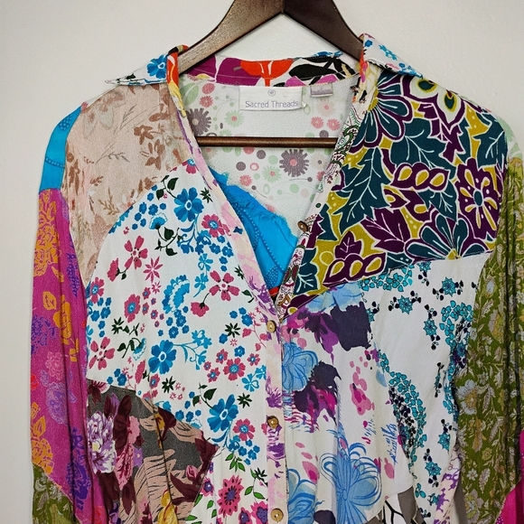 Sacred Threads Boho Patchwork Floral Button Down Top Hippie Size Small - Picture 3 of 14